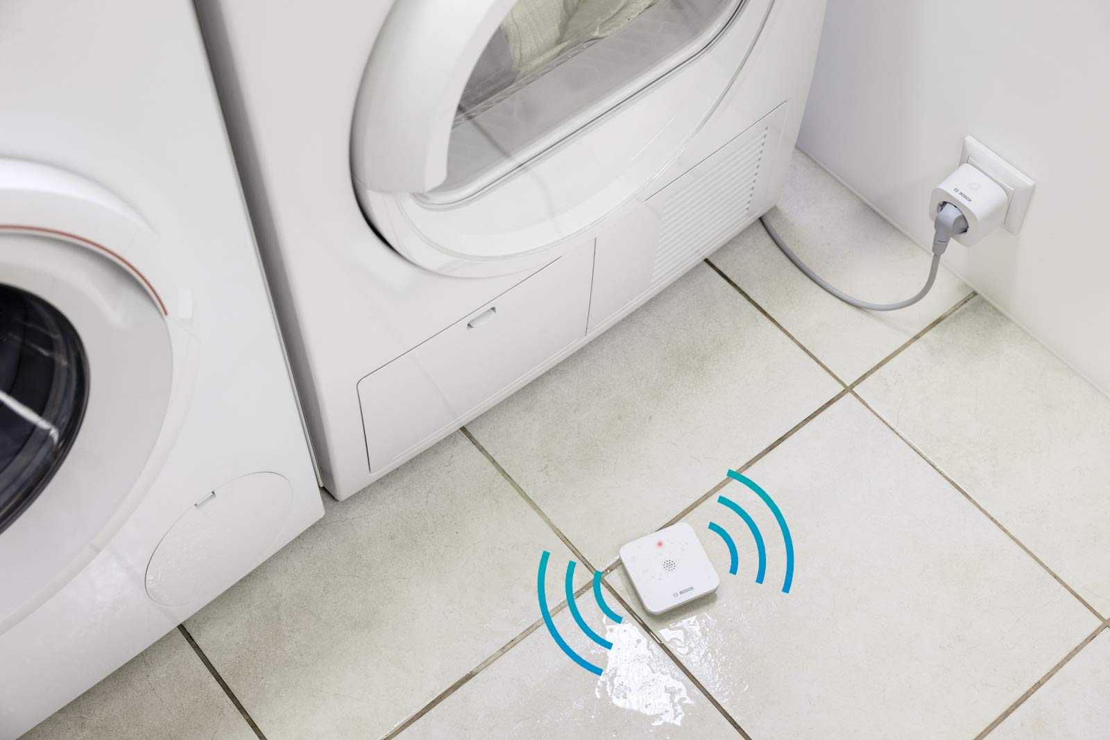 Bosch Smart Home Zwischenstecker kompakt mit integriertem Wassermelder Mesch Shop Bosch Smart Home Zwischenstecker kompakt mit integriertem Wassermelder Mesch Shop